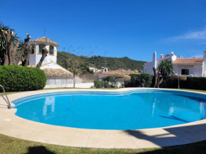 Benahavis Village Penthouse Apartment, 2 Bedrooms, Stunning Views, Swimming Pool !!, Benahavis